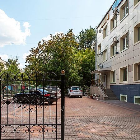 Hotel Topaz Astana Exterior photo